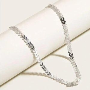 3/$30 Silver Faux Pearl Choker Necklace